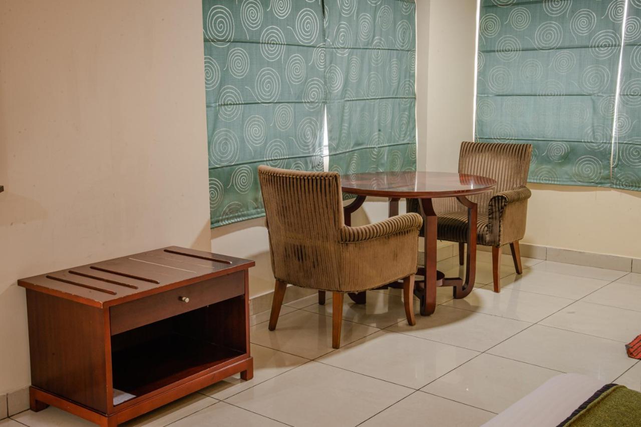 Hotel Gateway Grandeur Guwahati Exterior foto