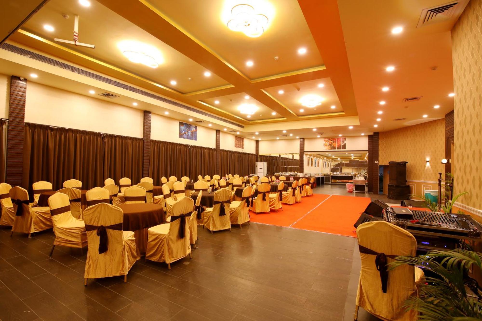Hotel Gateway Grandeur Guwahati Exterior foto