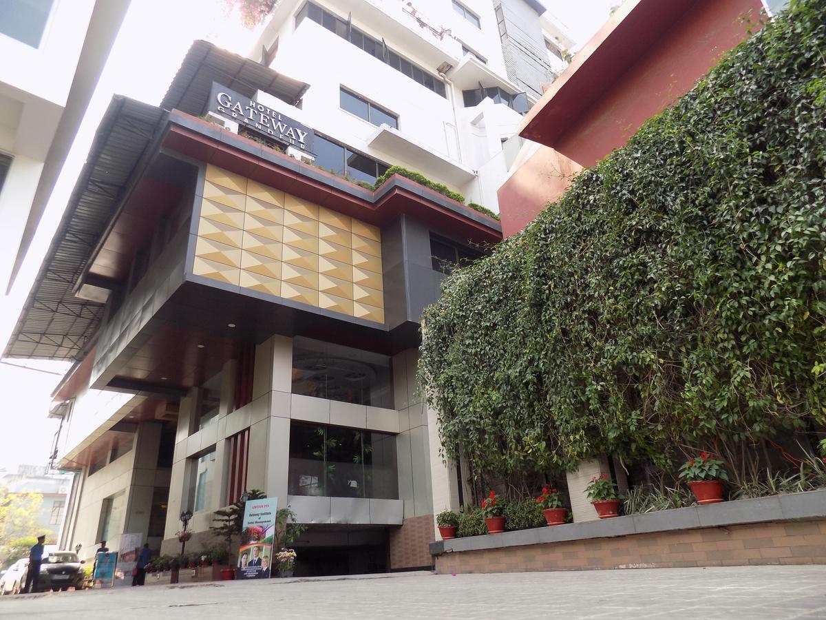 Hotel Gateway Grandeur Guwahati Exterior foto